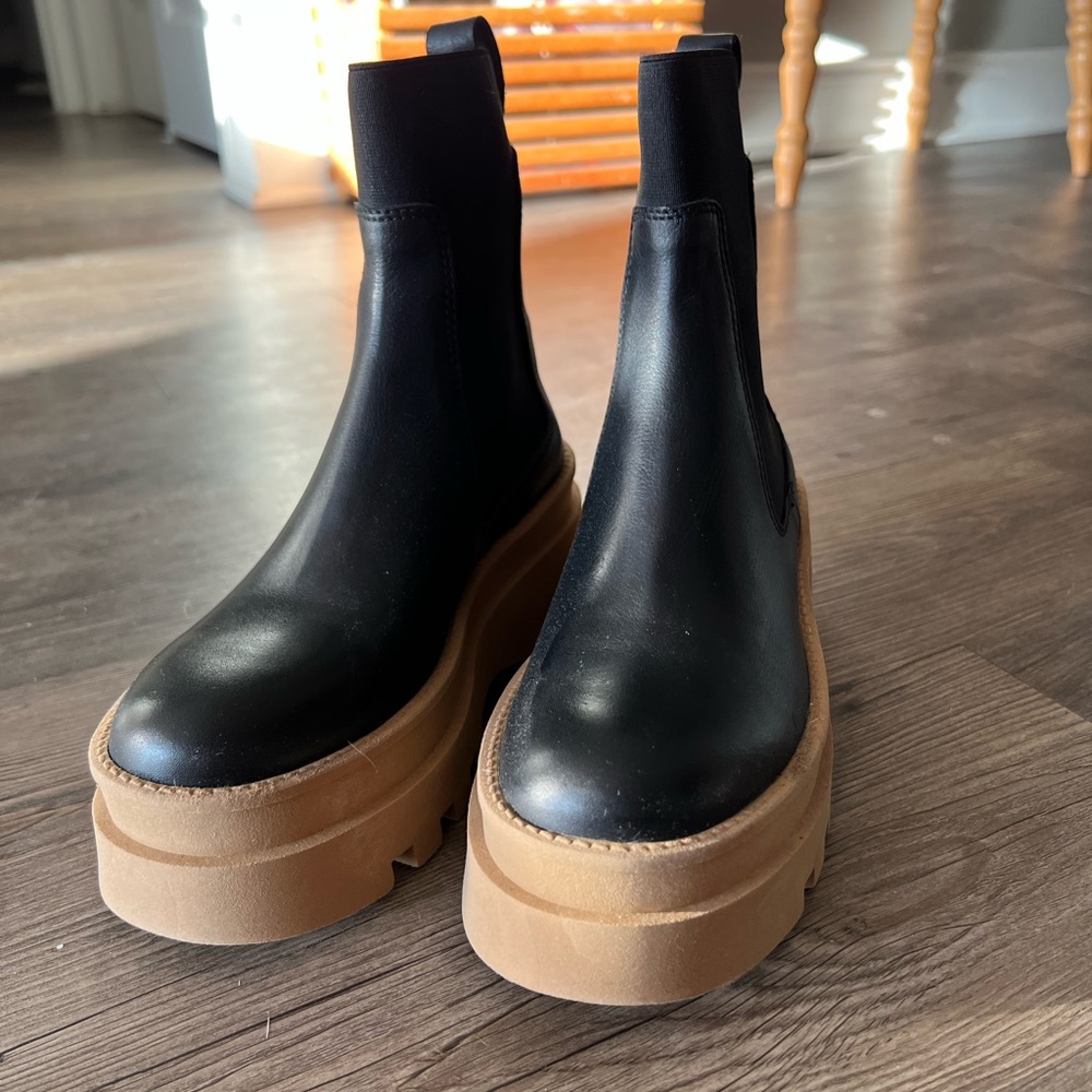 Steve Madden Platform Chelsea Boot
